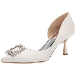 Badgley Mischka Women's Fabia Pump 8 Soft White Satin